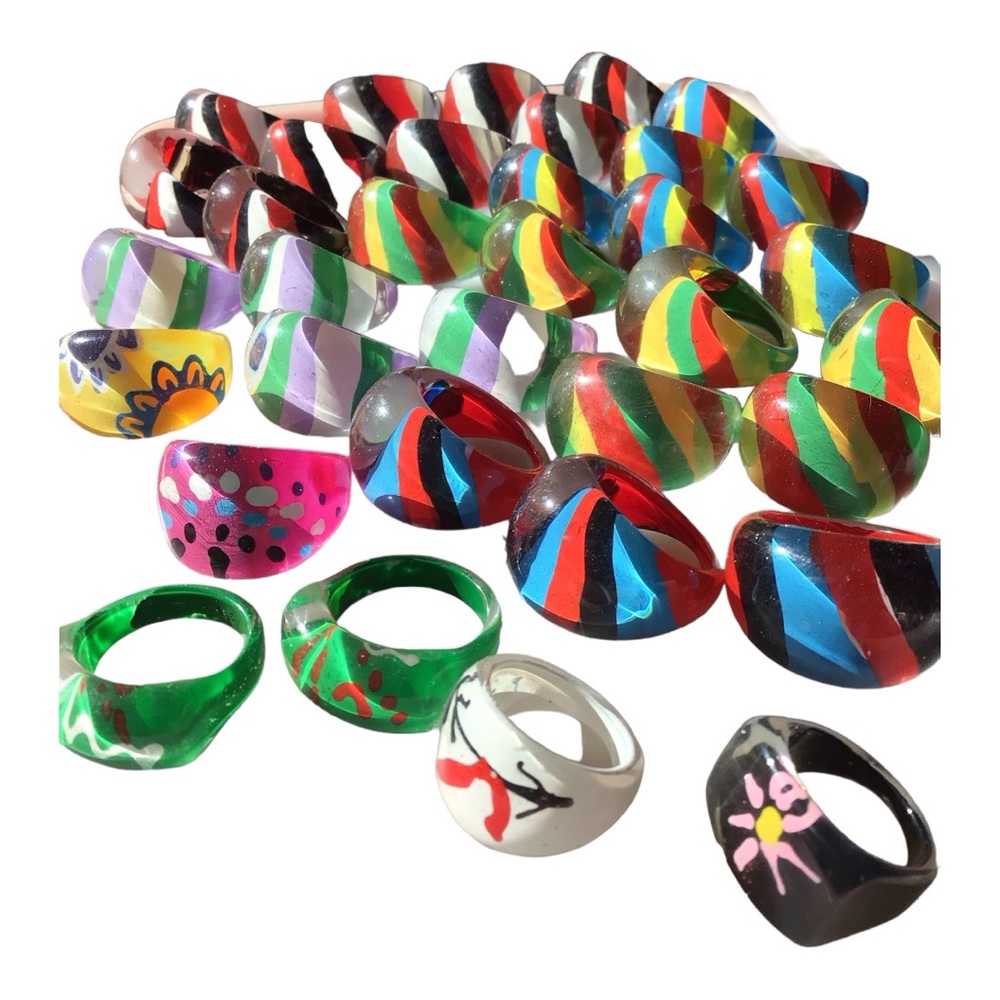 *Lot of 35* Multi Colored Stripes Flowers Acrylic Rings Various Sizes